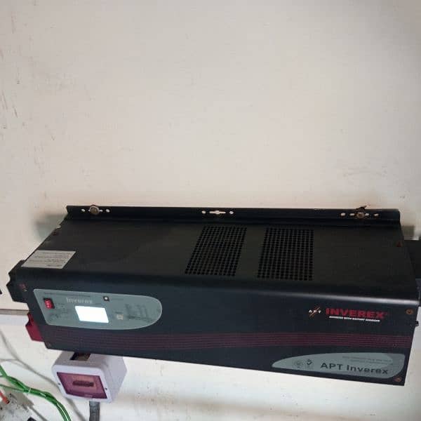 Inverex Solar inverter + Charger 3