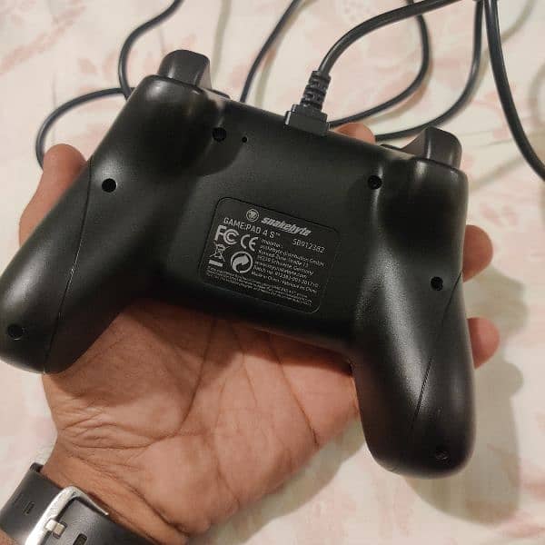 Snakebyte GamePad 4 S for ps4 and pc 2