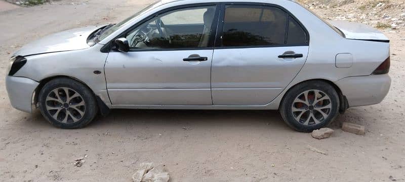 Mitsubishi Lancer 2005 2