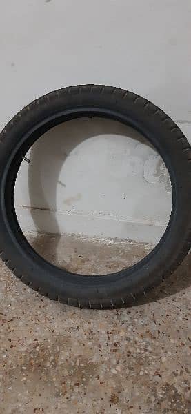 suzuki 150 rear tyre with new tube 4