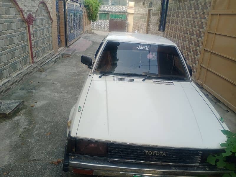 Toyota Corolla  1982 call03155499908 1