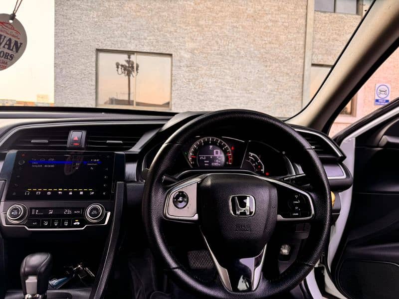 Honda Civic Oriel 2019 14