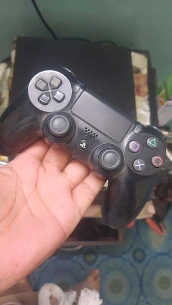 Playstation 4 slim 3