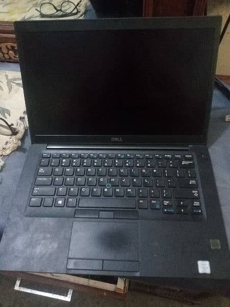 Dell 7490 i5 8th Generation 1