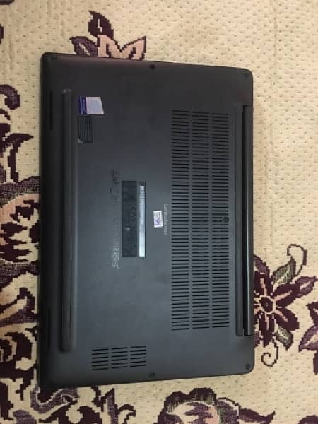 dell latitude 7300  touch  secreen8gb ram 256gb ssd 2