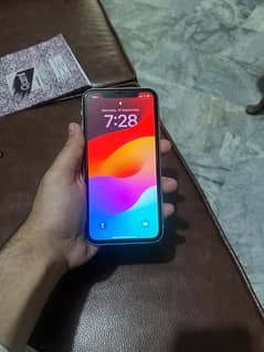 IPHONE 11 PTA