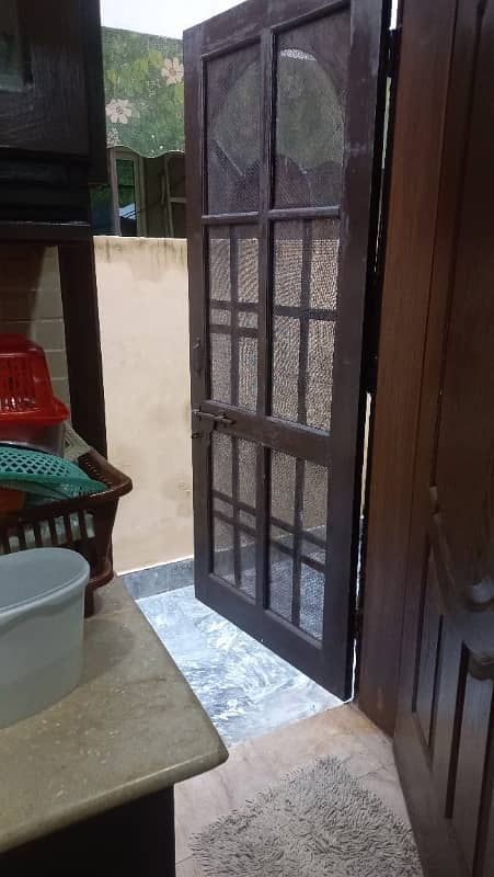 5 MARLA EXCELLENT GOOD CONDITION NEW IDEAL LOCATION GOOD HOUSE FOR SALE IN UMAR BLOCK BAHRIA TOWN LAHORE 35