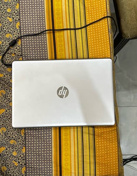 HP Notebook 15 bw075ax 3