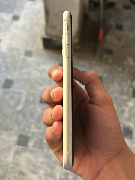 iPhone 11 (non Pta) 3