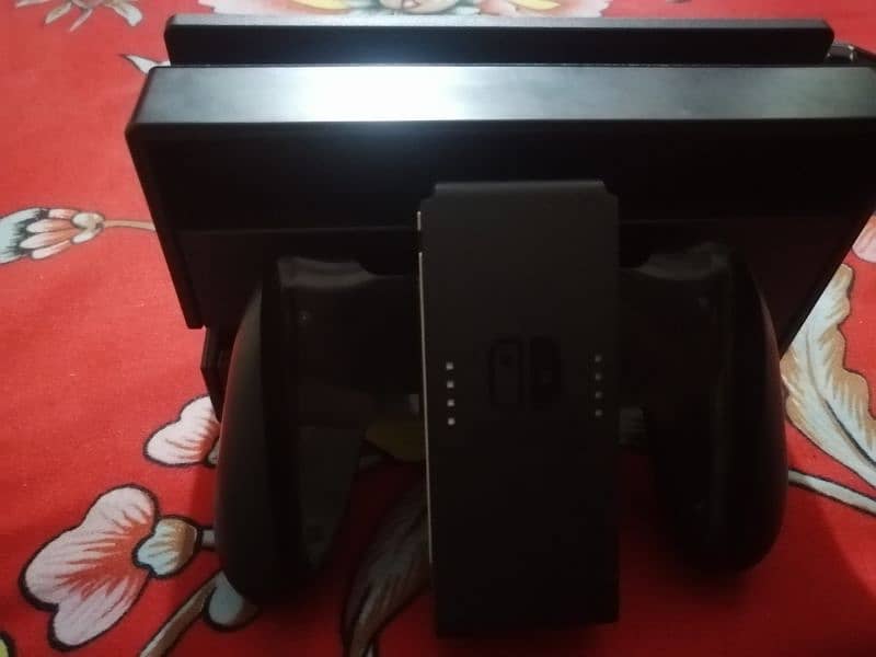 nintendo switch in very good condition 0