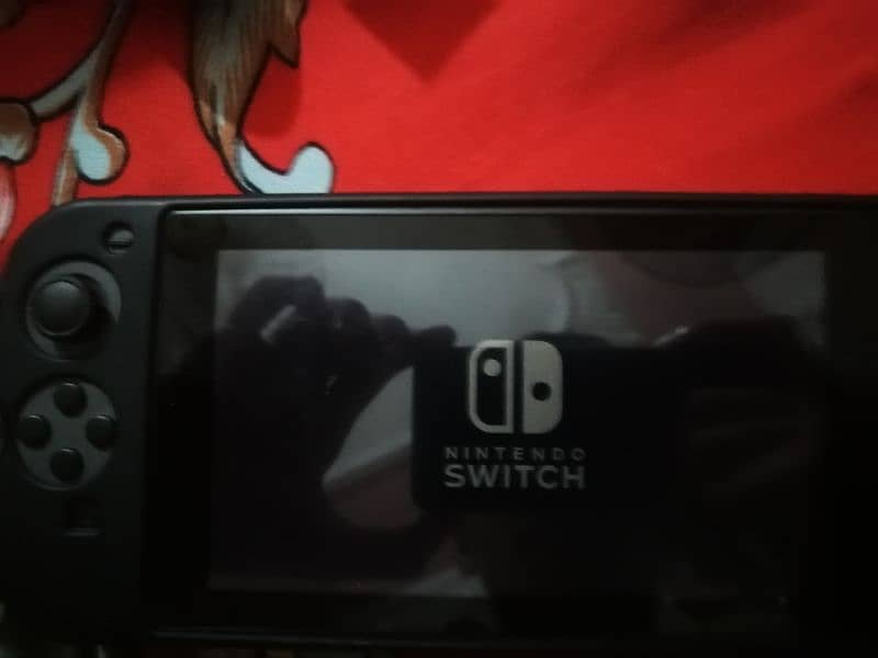 nintendo switch in very good condition 3