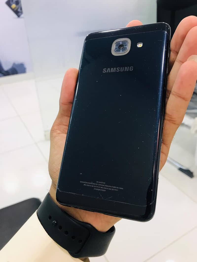 Samsung j7 max 1