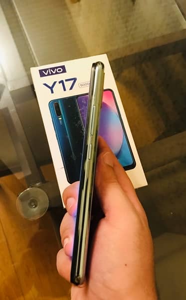 Vivo Y17 4gb 128gb 3