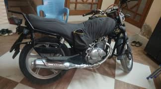 Suzuki GS 150 (Alloy Rim + Disc Brake)