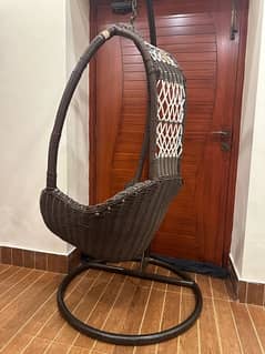 SWING CHAIR ( ZUBAIDAS )