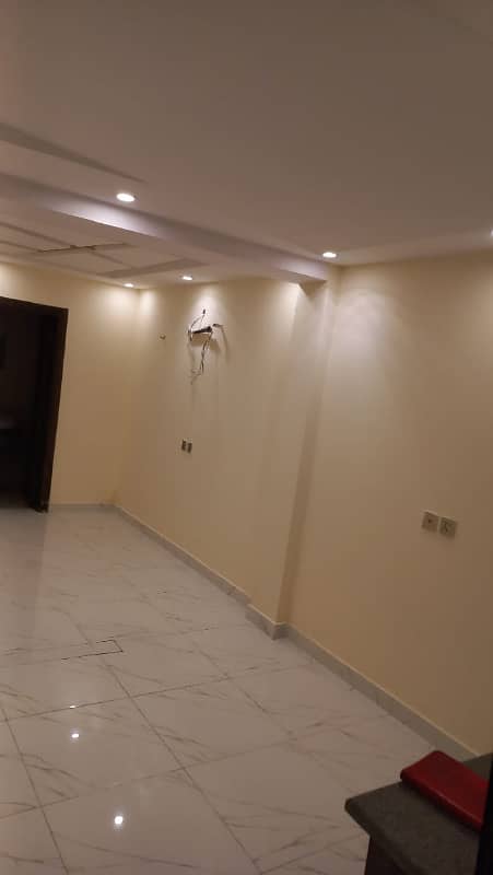 STUDIO BRAND NEW EXCELLENT GOOD LUXURY IDEAL FLAT FOR Sale IN IDEAL LOCATION BAHRIA TOWN LAHORE 0