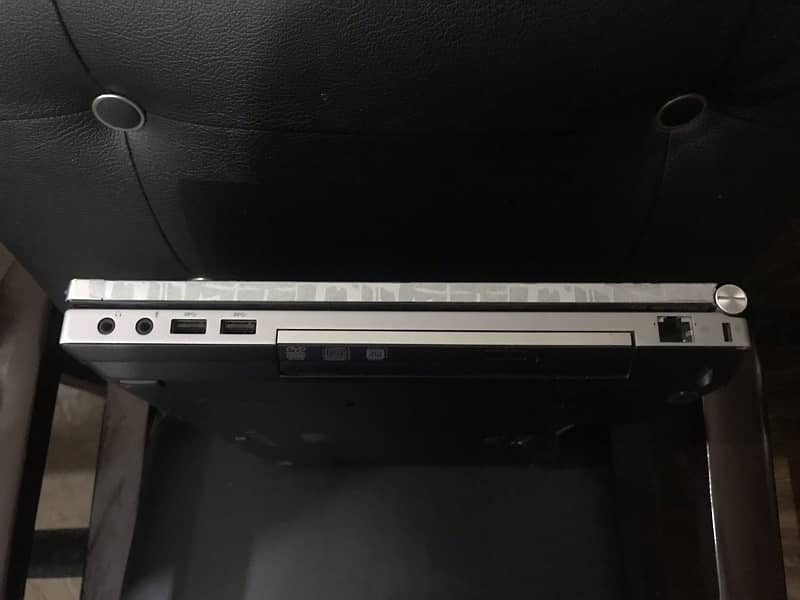 HP EliteBook 3