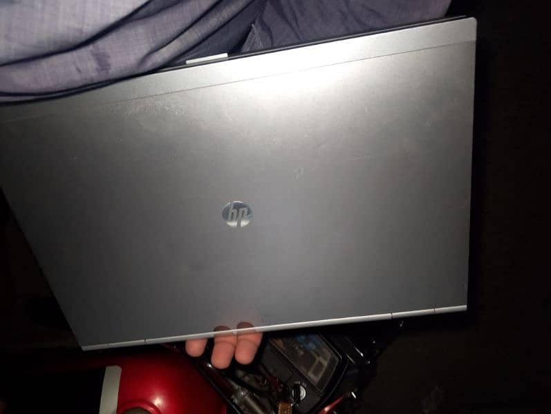 HP Elitebook 8560 1