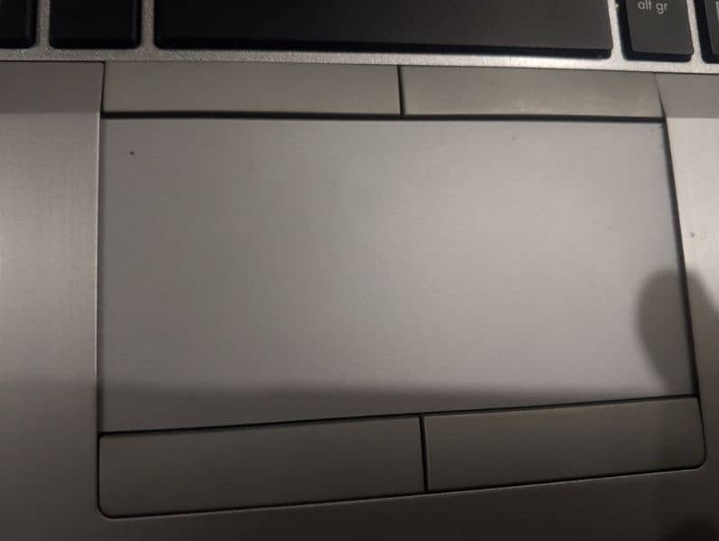 HP Elitebook 8560 4