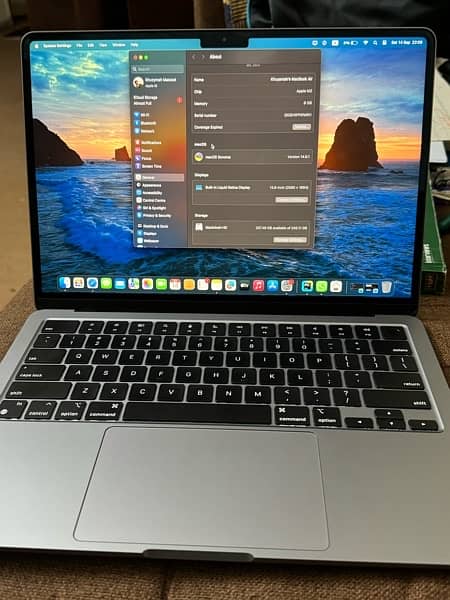 macbook air m2 (2022) 8/256 5