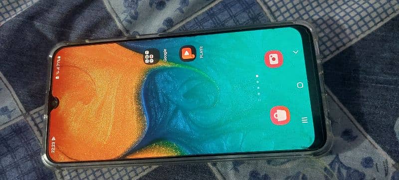 samsung a30 4 /64 amoled display 1