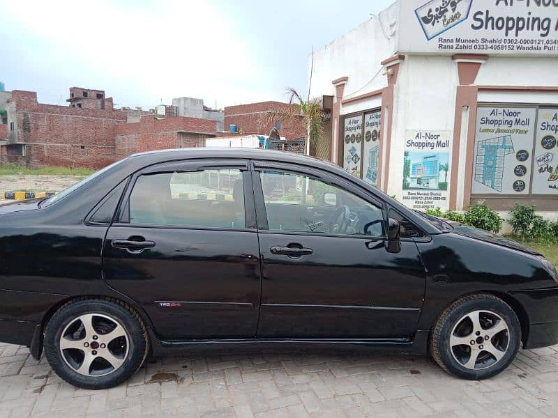 Suzuki Liana 2007 4