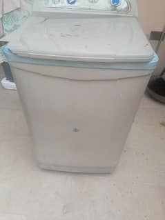 Stylo washing machine in good condition 0