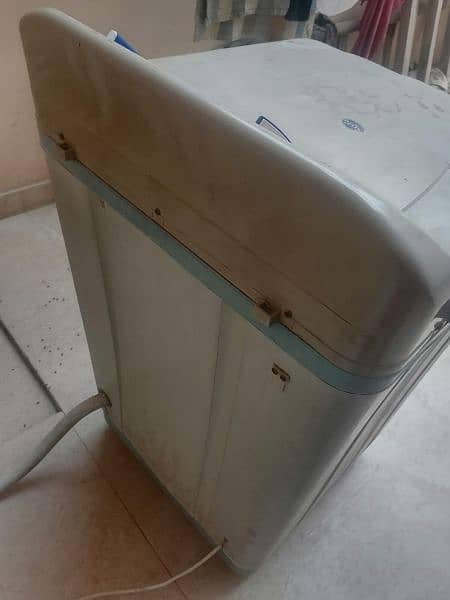 Stylo washing machine in good condition 7