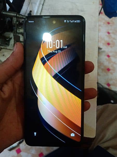 Infinix smart 8 all ok ha koi masla nahi ha 4 64 ha daba charger bi 1