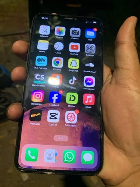 iphone xs max black 4