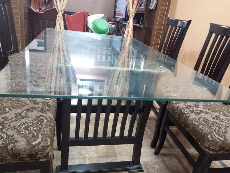 Dining table with 6 no's chairs 4