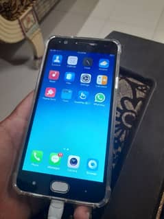 Oppo F1s