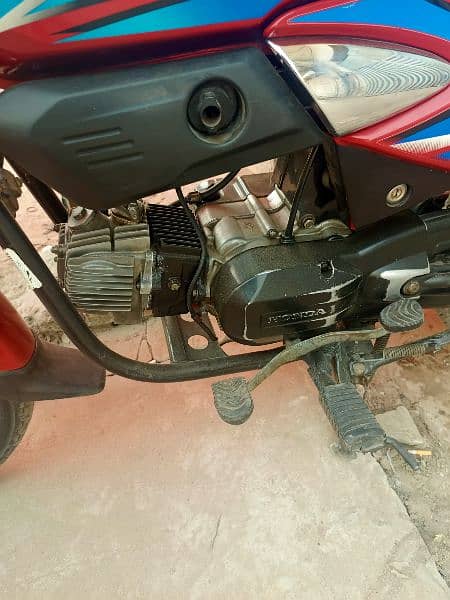 urgent sale Honda pridar 100cc 4