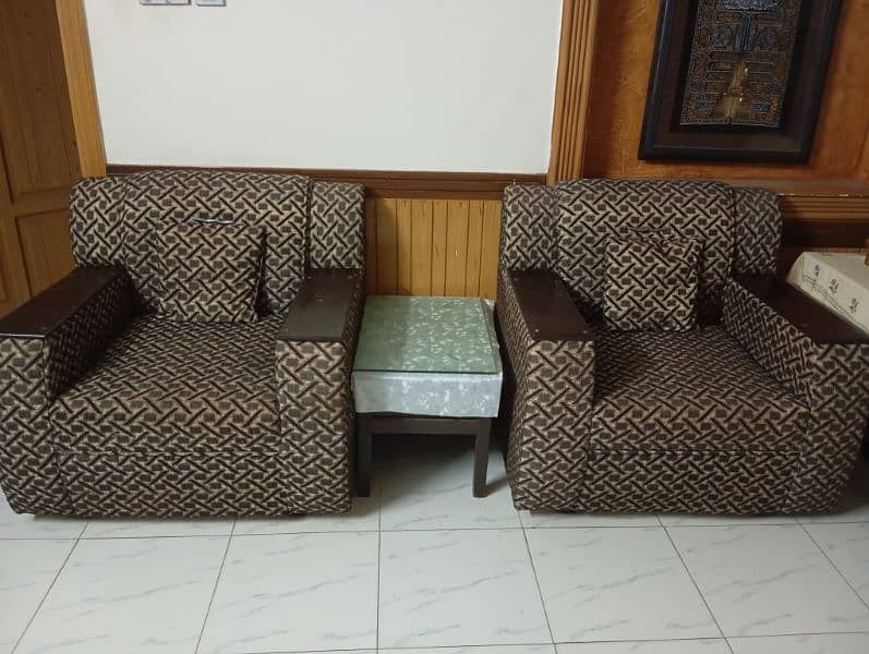 SOFA FOR SELL 3