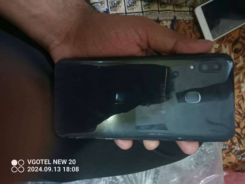 Samsung Galaxy a30 4/64 all okay 2