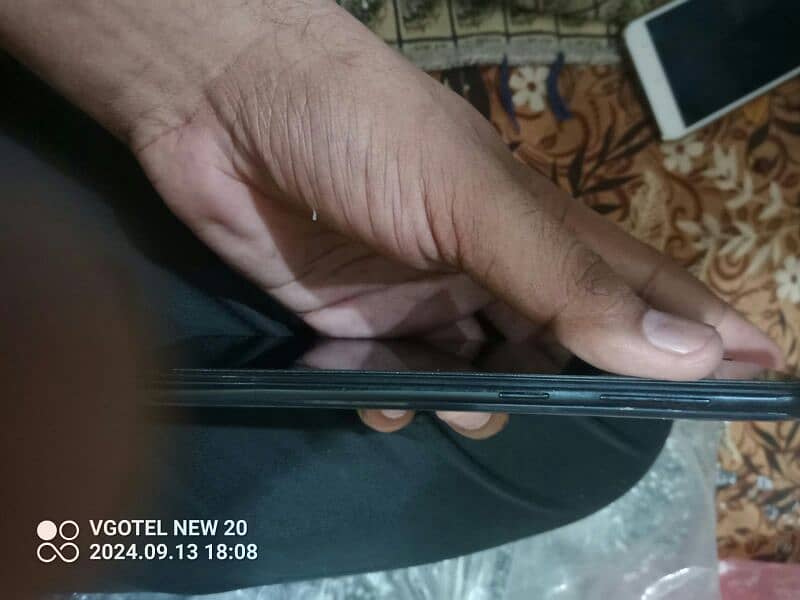 Samsung Galaxy a30 4/64 all okay 5