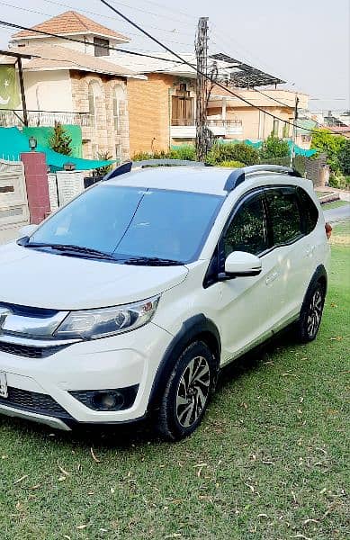 Honda BR-V S pakig 2017 model 2nd owner 2