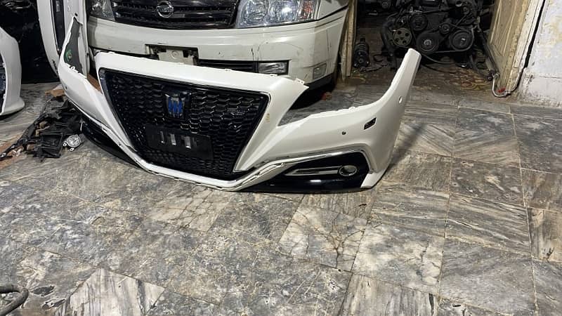 toyota crown Rs Advance front bumper available 1