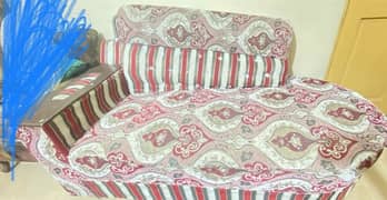 2 seater sofa /Dewan