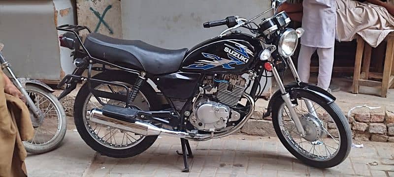 Suzuki 2016 model condition zero meter 2