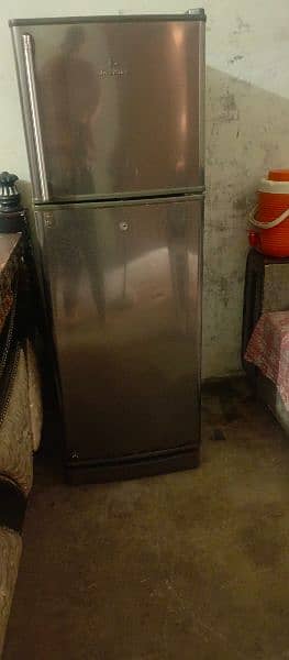 Dawlance medium fridge All okay hai For Sale 1