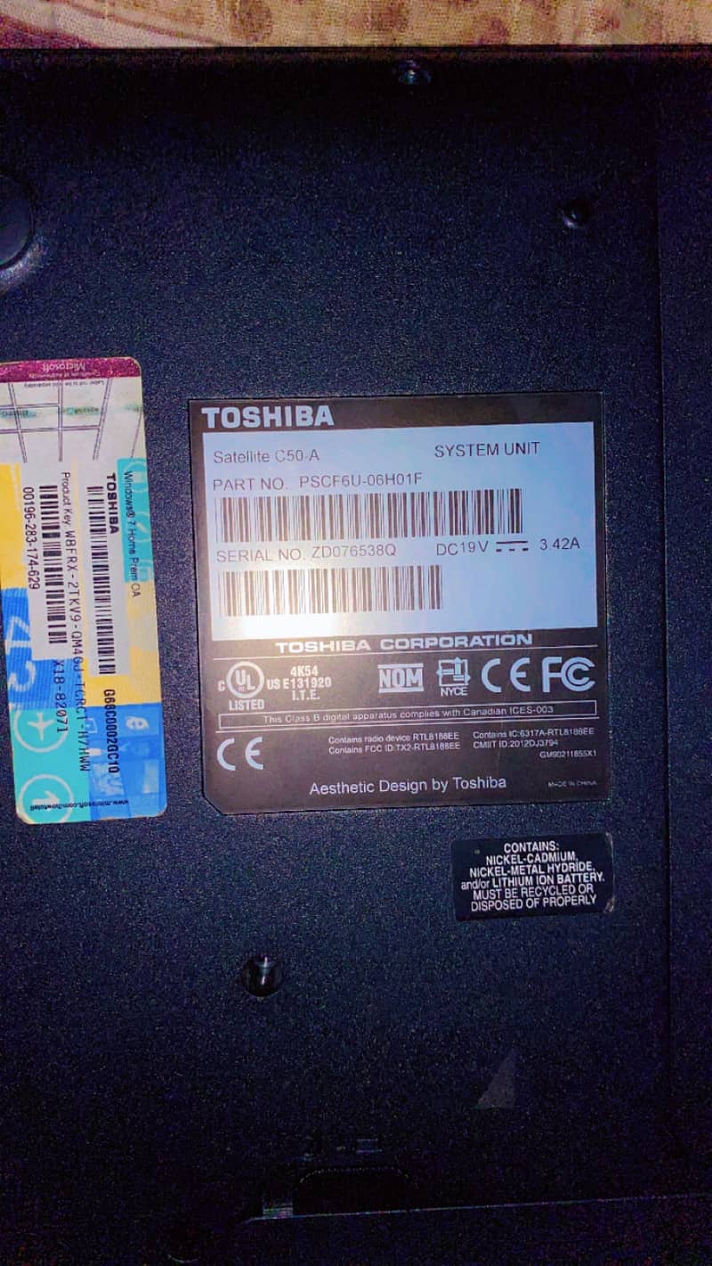 Toshiba 12gb ram , ssd 128gb, hdd 320gb 7