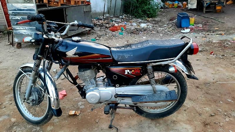 honda 125 black tanki tape 1