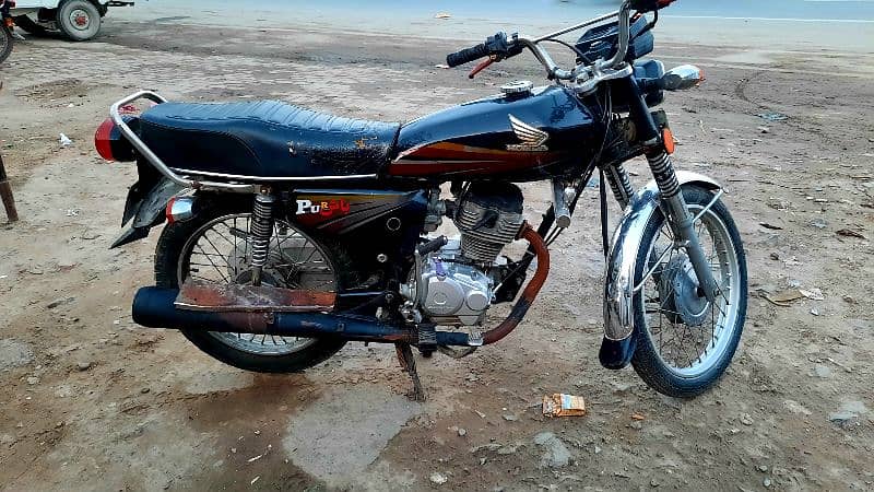 honda 125 black tanki tape 3