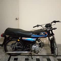 unique Model 2020 just like new condition contact 03128855066