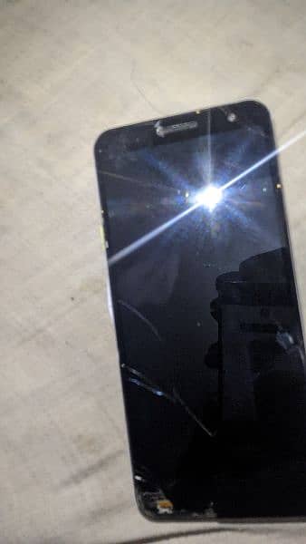 Selling my panel damaged Google Pixel 3a 1