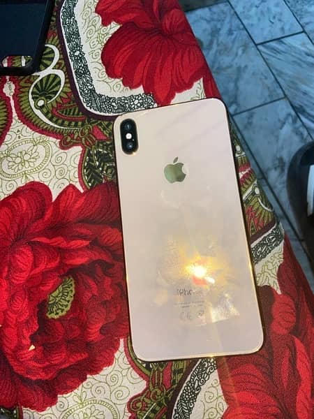 iphone xs Max 6