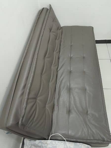 Diamond Supreme Foam Leather Sofa Com Bed. 1