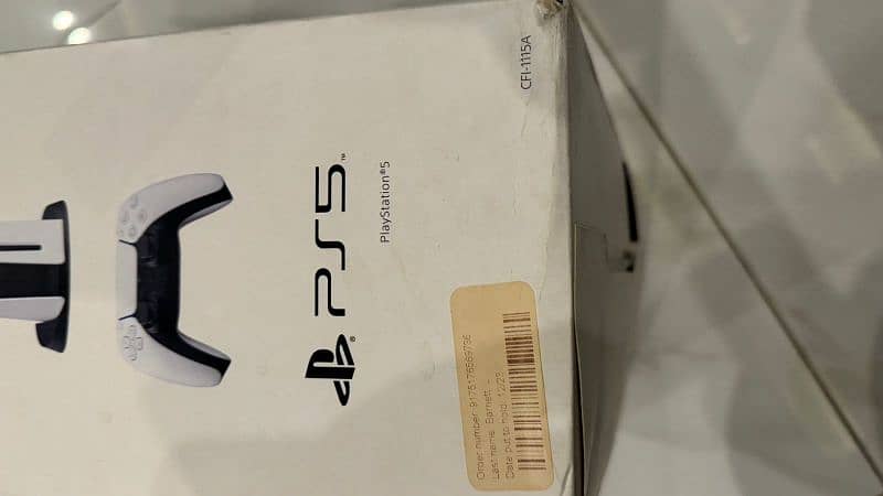 PlayStation Ps5 with headset 4