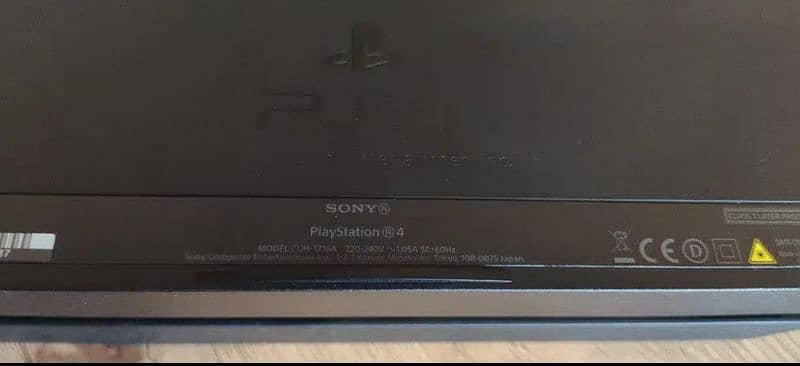 Ps4 jailbreak/500GB/seal packed/original controller 2